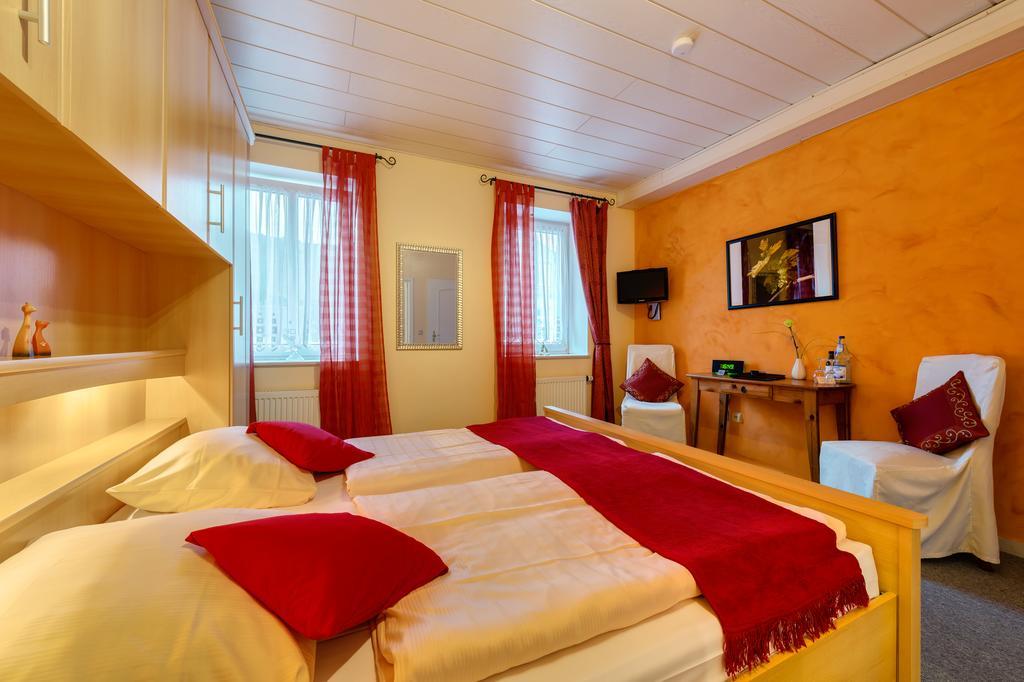 Moselhotel Ludwigs Köwerich Oda fotoğraf